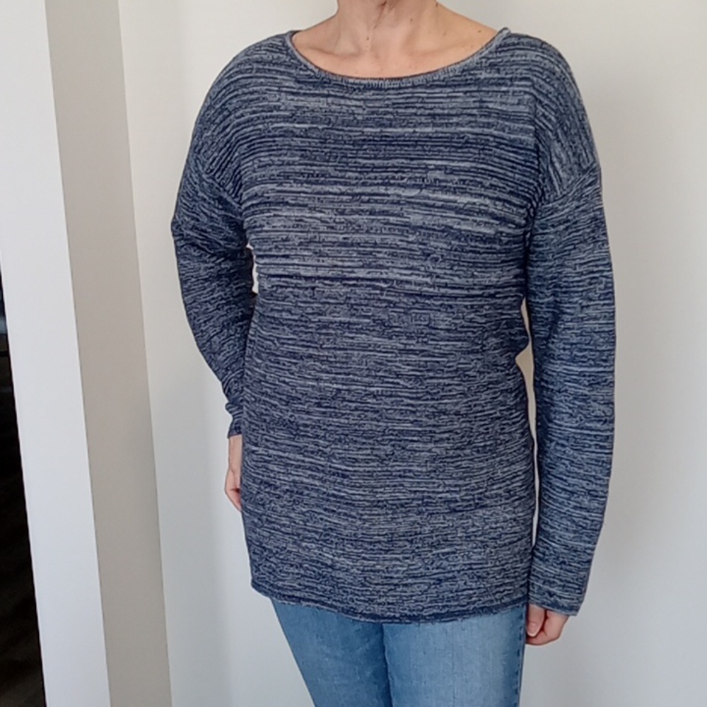 Daisy Fuentes sweater sz XL